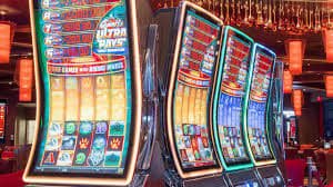Live dealer tournament leaderboard display on slot bobatoto